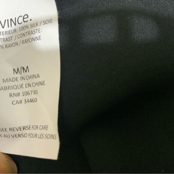 Vince black 100% silk sleeveless top size medium. - Picture 7 of 8